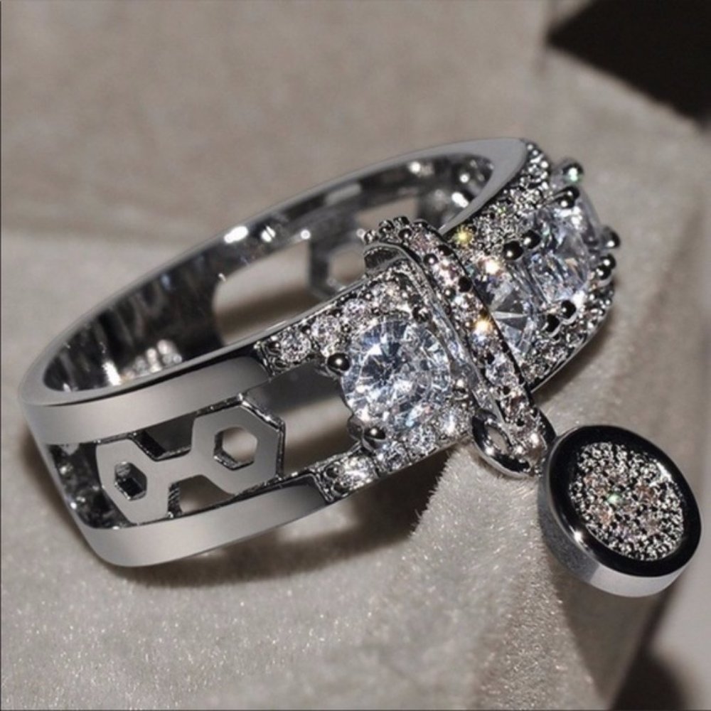 NEW LUXURY 925 SILVER DIAMOND RING - Picture 3 of 4
